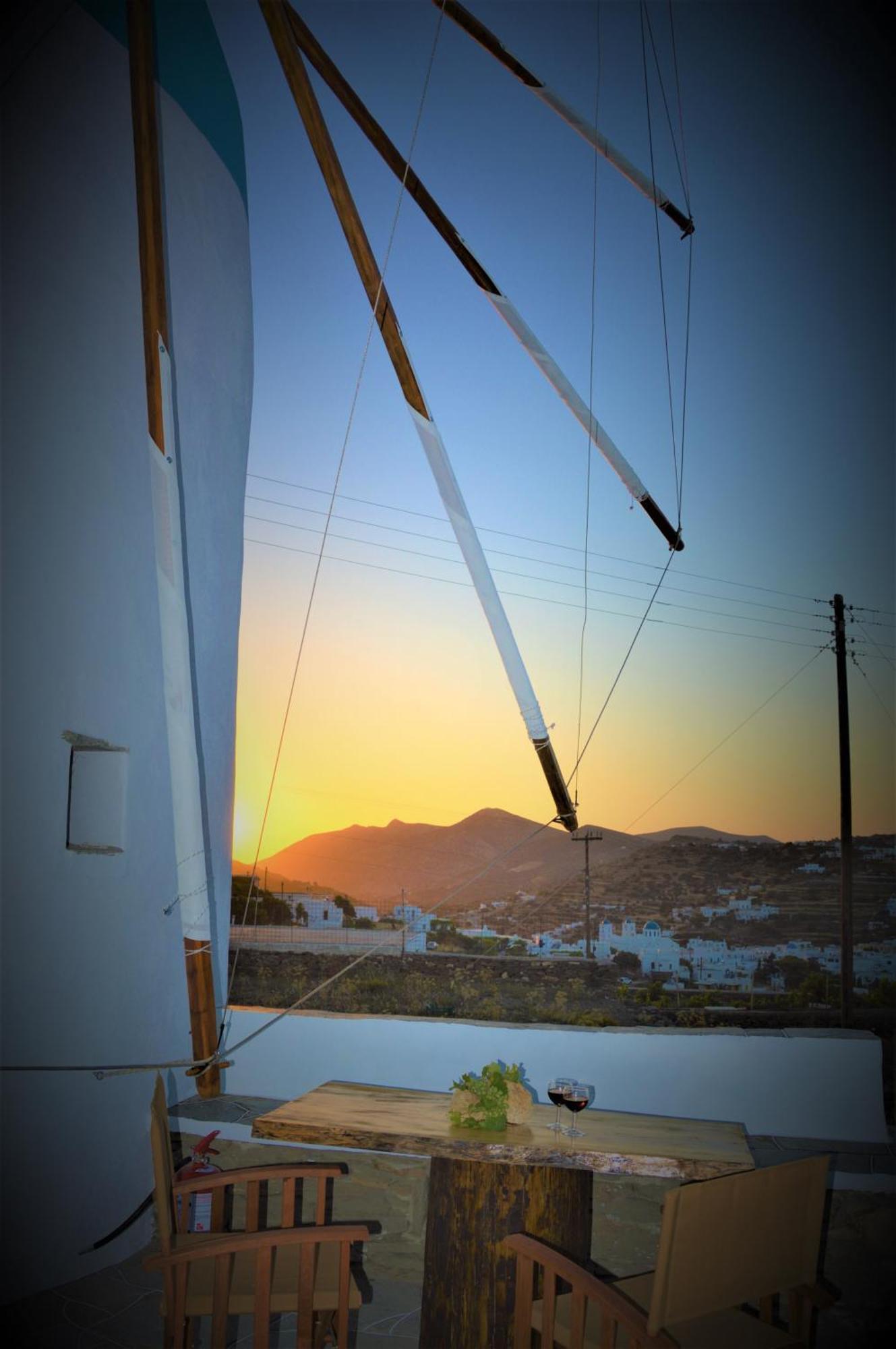 Windmill Arades Suite Apollonía Oda fotoğraf